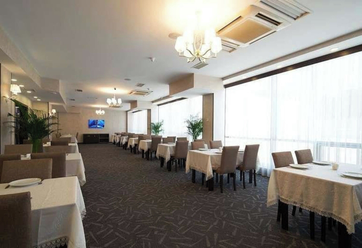 Food & Drinks 4, Crossway Hotel, Baku