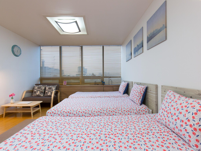 Bedroom 2, LazyAnn Stay in Hongdae, Mapo