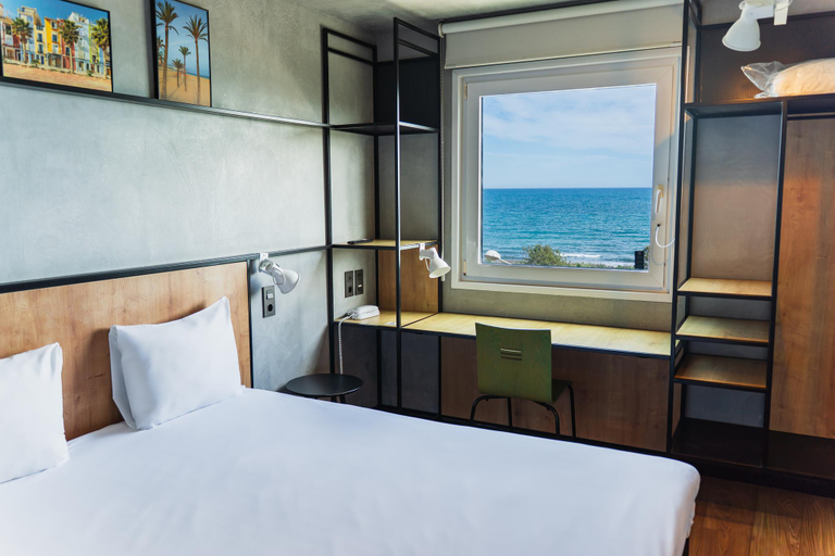 Bedroom 2, ibis Alicante, Alicante