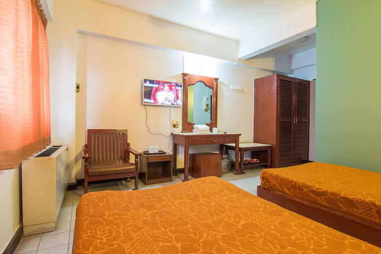 Bedroom 3, Khelangnakorn Hotel, Muang Lampang