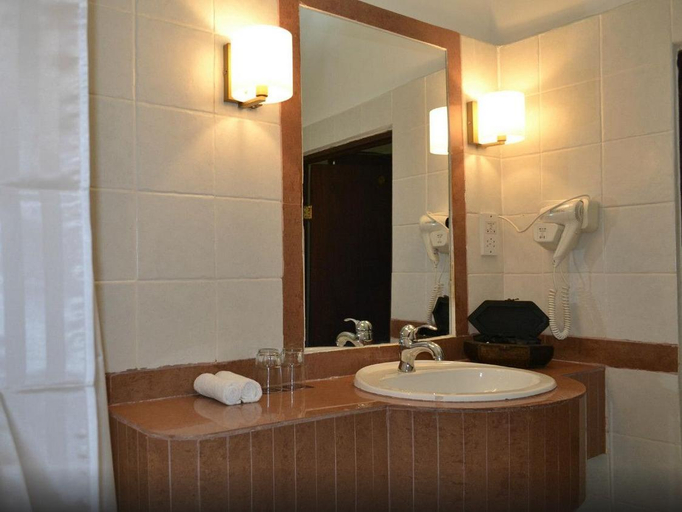 Bathroom, Zanzibar Hotel, Mjini