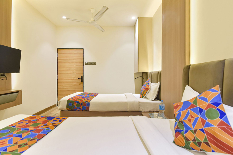 Others 5, Fabhotel Kesar, Indore