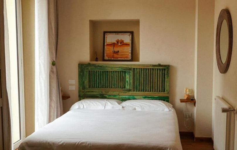 Bedroom 3, Piccolo Borgo, Genova