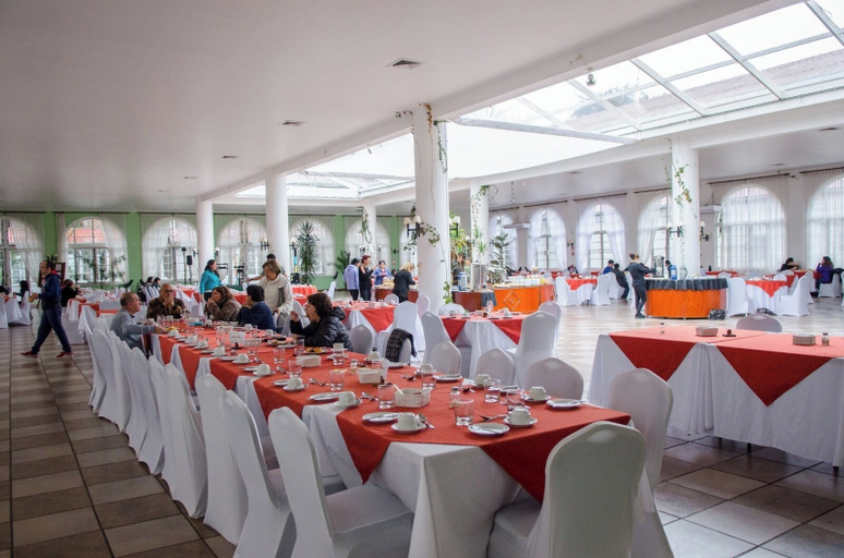 Banquet hall, Termas de Panimávida, Linares
