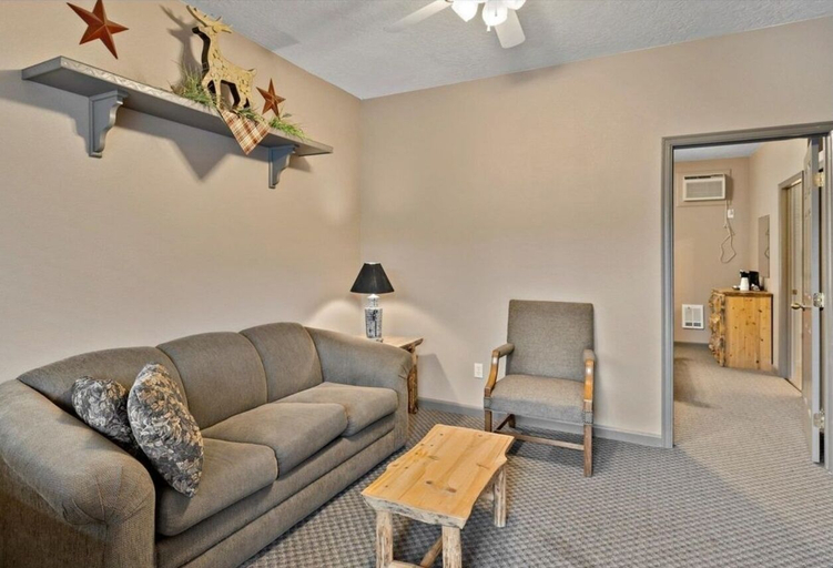 Others 5, Southfork Lodge - Riverside Inn, Boise