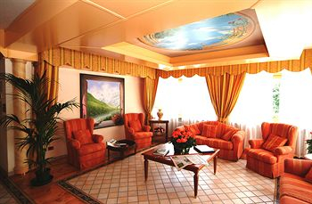 Others 4, Hotel Italia, Aosta