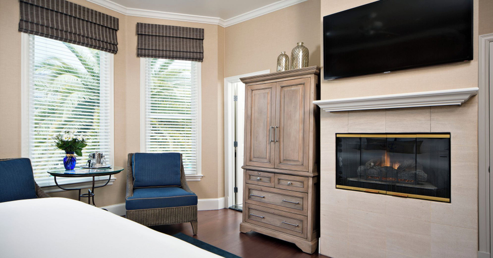 Room 2, Snug Harbor Inn, Los Angeles