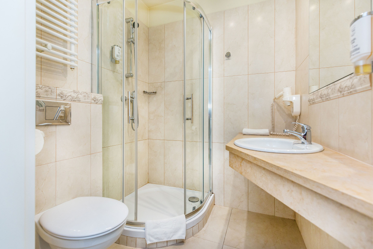 Bathroom 5, Aparthotel Old Town, Kraków City