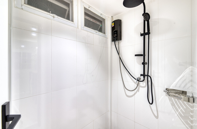 Bathroom 4, AB House, Ratchathewi
