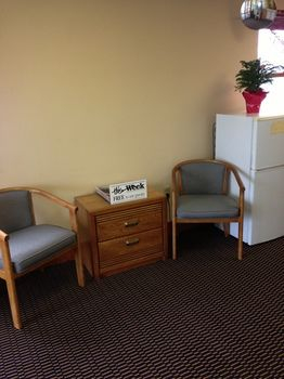 Others 3, Budget Host Inn, Lancaster