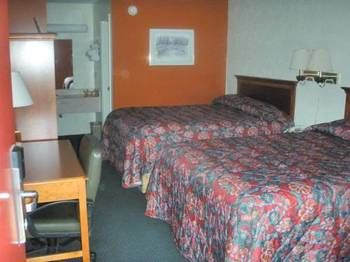 Others 5, Applegate Inn, Bradley