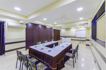 Others 2, Townhouse 727 Hotel The Platinum, North 24 Parganas