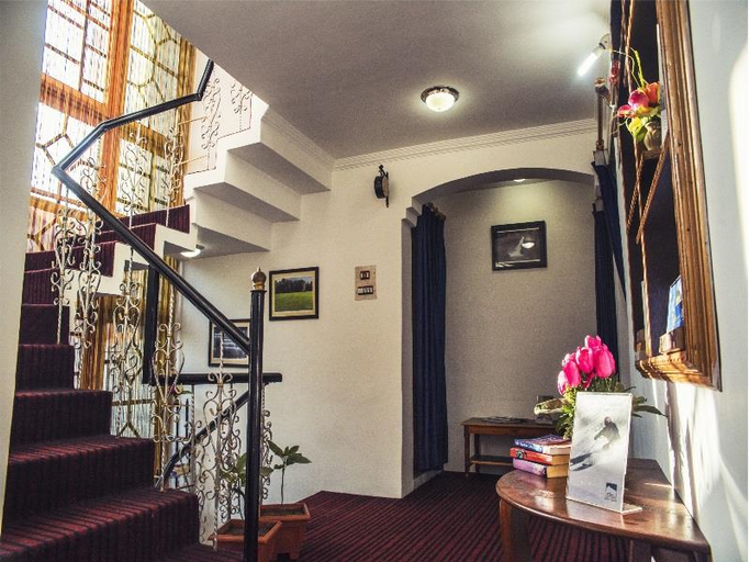 Others 4, Hospitality Home, Srinagar