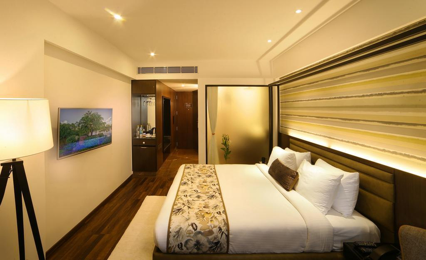 Bedroom 2, The Royale Senate Race Course Road, Bangalore