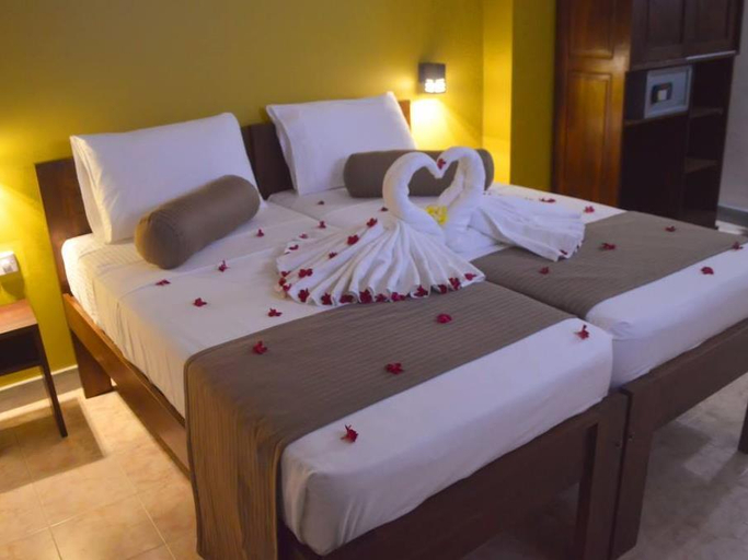 Bedroom, Inlak Garden Hotel, Negombo