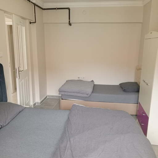 Room 3, anka suit, Merkez