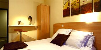 Others 5, THC Hostal Bergantin, Madrid