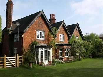 Others 5, チャーチ ファーム, Solihull