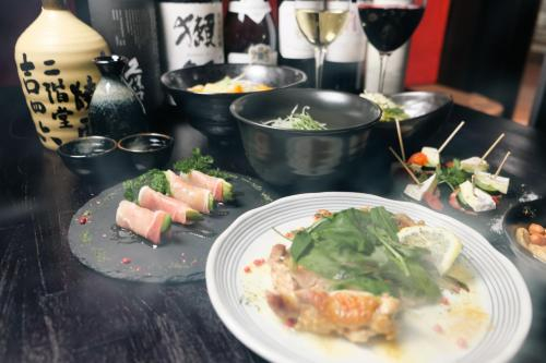 Food & Drinks 4, 万雷ホテル, Taitō