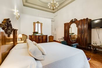 Others 3, Affreschi Su Roma Luxury B&B, Roma