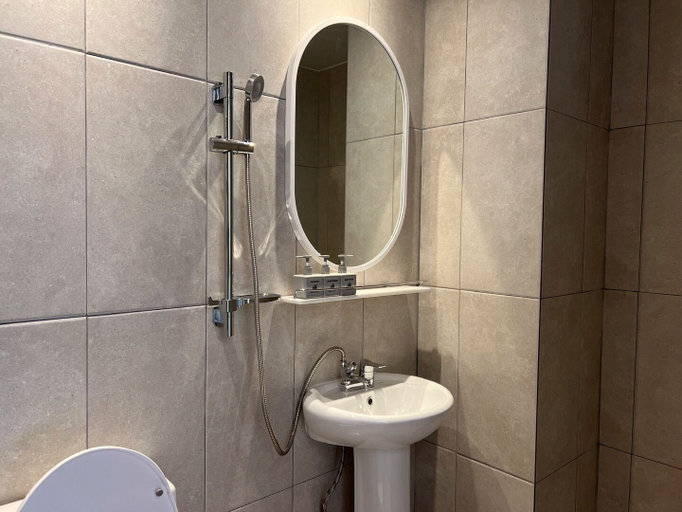 Bathroom 5, Gongzonestay, Jeju