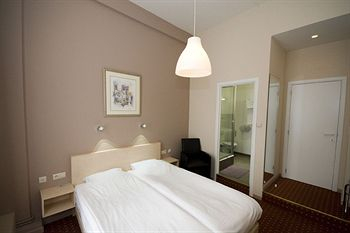Others 4, Hotel Den Grooten Wolsack, Antwerpen