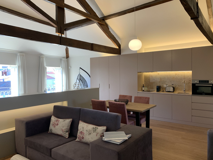 Others 4, Clérigos Prime Suites by Porto City Hosts, Porto
