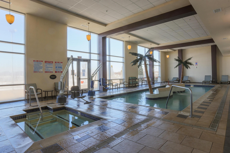 Sport & Beauty 2, DoubleTree by Hilton Bay City - Riverfront, Bay