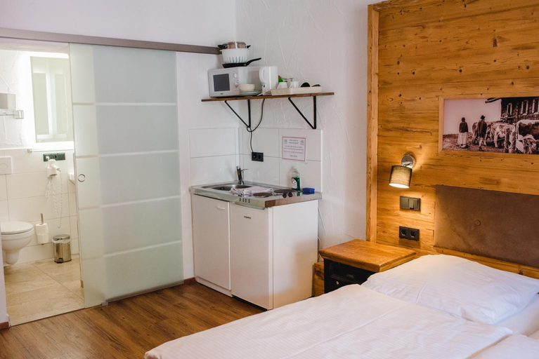 Bedroom, Die Bruckmuhle, Miesbach