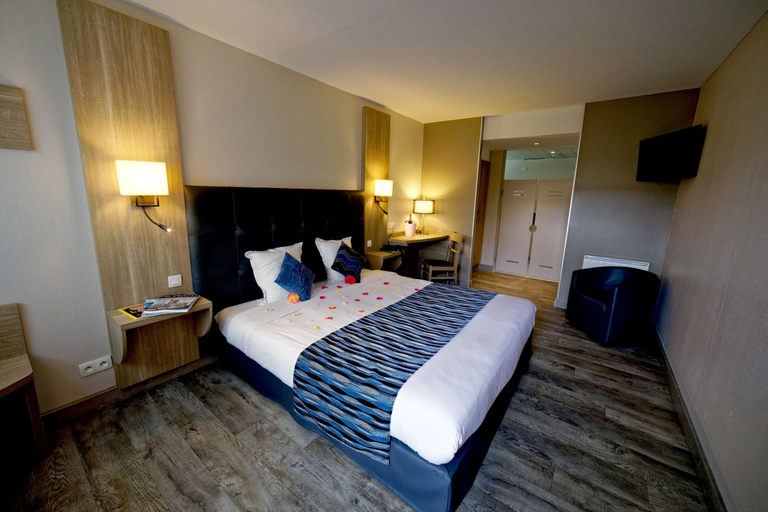 Bedroom 4, Auberge des Moissons, Marne