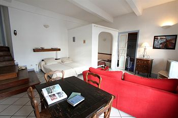 Others 2, Logis Hotel le Prieure, Ardèche