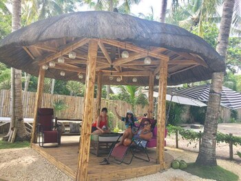 Others 2, The Whitehouse by the Sea, Panglao