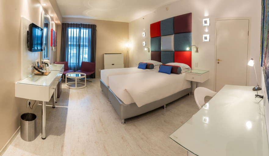 Bedroom 5, Peermont Metcourt Suites, Ekurhuleni