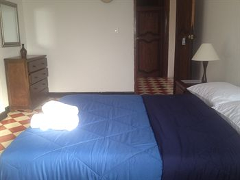 Others 5, Hotel Miami SM, Santa Marta (Dist. Esp.)