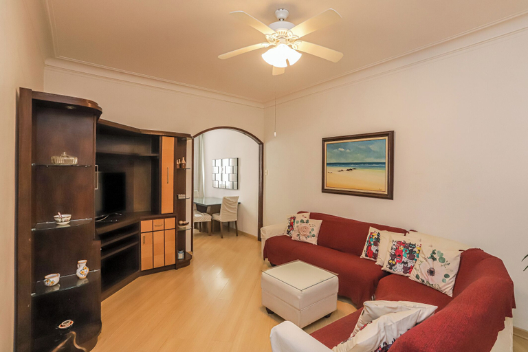 Living area 5, Leme 2 quartos amplo 2 min praia, Rio de Janeiro