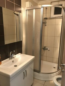 Others 3, Alibeyoglu Apart Otel, Merkez
