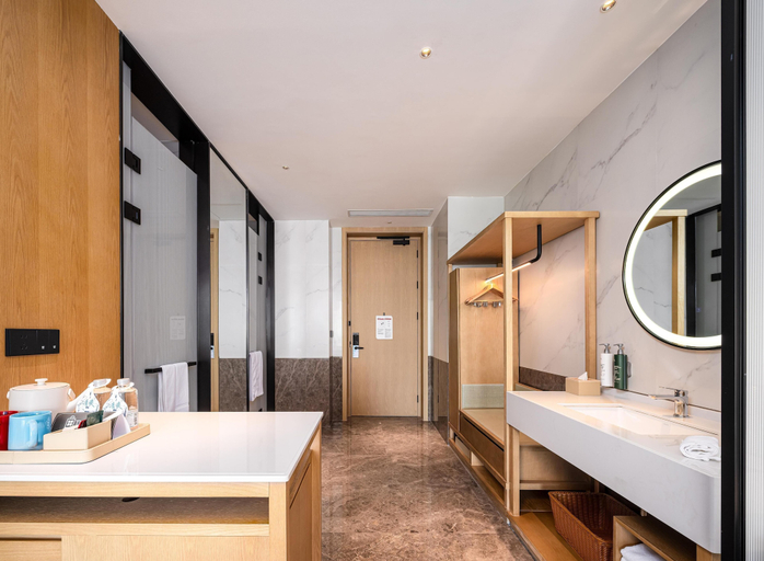 Bathroom 5, Hilton Garden Inn Fenyang Yulongwan, Luliang