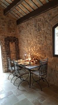 Others 3, Le Donjon des Combes et son Spa, Var