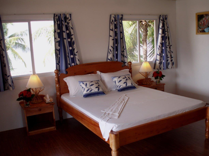 Bedroom 3, Magic Island Dive Resort, Moalboal