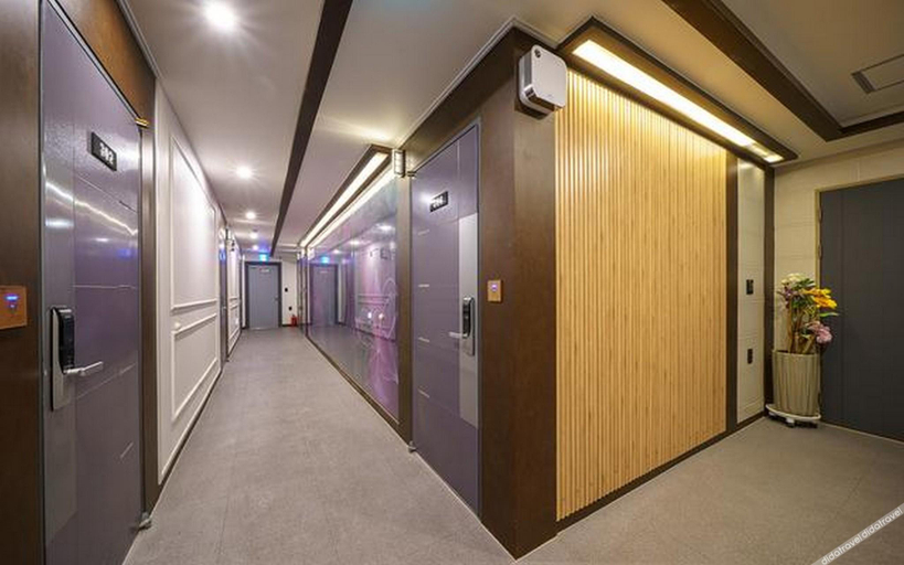 Others 5, No. 25 Gwangju Hanam Branch, Gwangsan