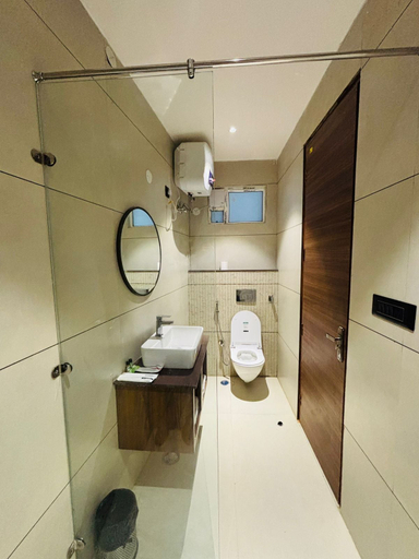 Bathroom 2, Hotel Hrishikesh High Tapovan 2.0, Garhwal