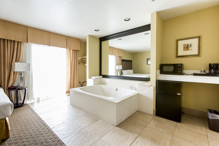 Bathroom 4, Hotel Silver Lake Los Angeles, Los Angeles