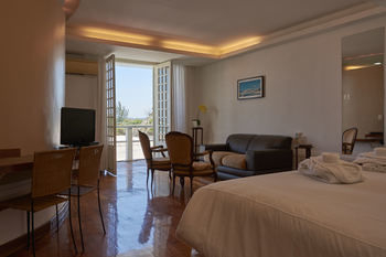 Others 4, Le Relais De Marambaia, Rio de Janeiro