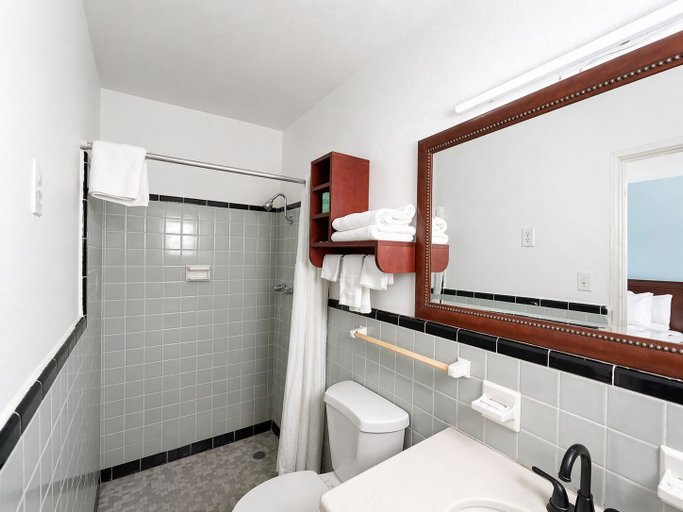 Bathroom 4, Stevens Motel by Capital O Ocala US 27, Marion