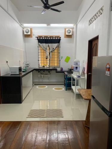 Others 3, La wood homestay, Besut