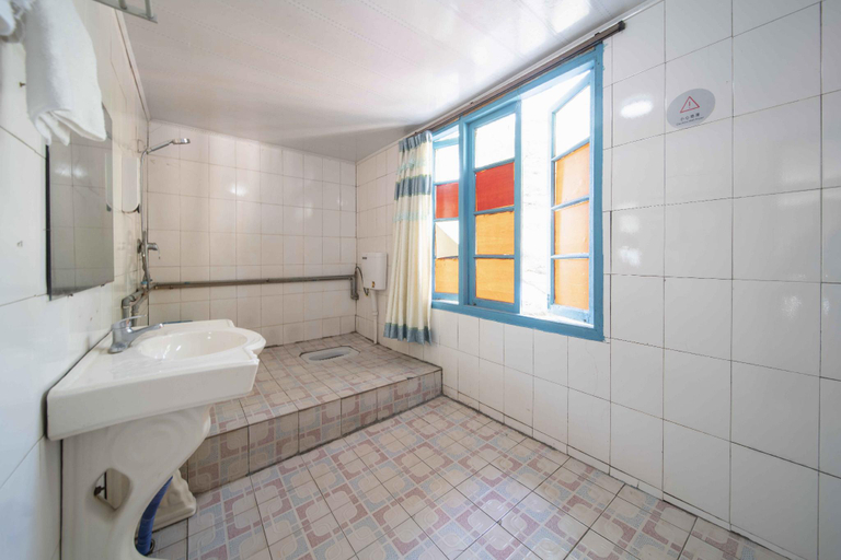 Bathroom 3, Huatian Hotel, Shaoyang