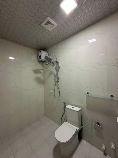 Bathroom 3, The Happiness Sun Suites
