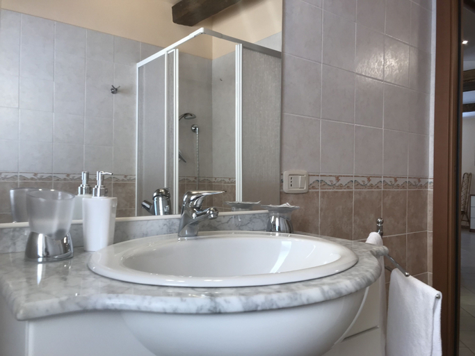 Bathroom 3, Appartamenti Meraviglia, Como