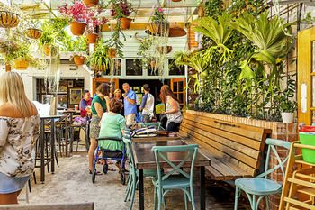 Food & Drinks 5, Commonwealth Hotel, Newcastle - Inner City