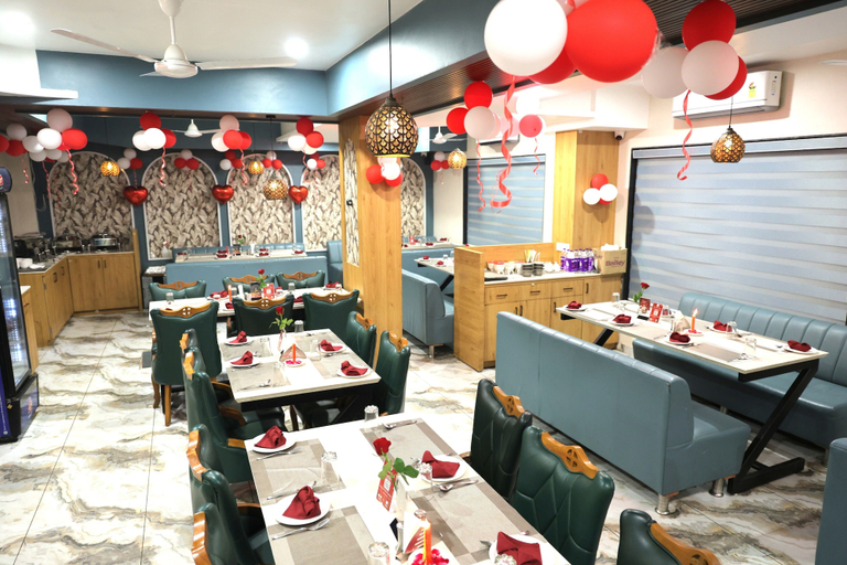 Dining, Hotel Aaradhya inn, Devbhumi Dwarka